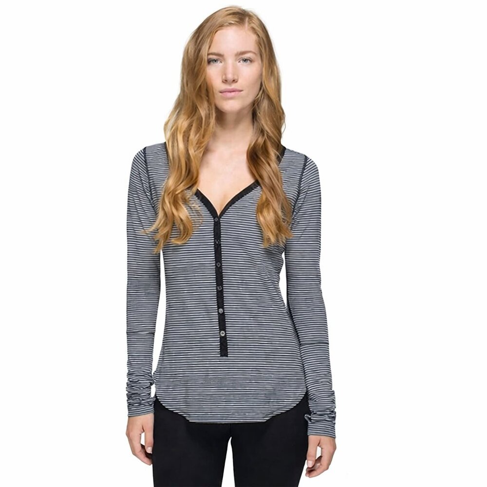 Lululemon | Awesoma Long Sleeve Henley | Size 8